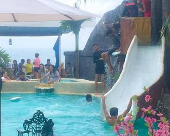Estrella Del Mar Resort & Restaurant - Toledo City - Pool
