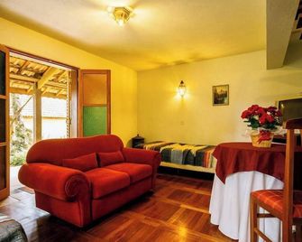 Pousada Amanita Monte Verde - Monte Verde - סלון