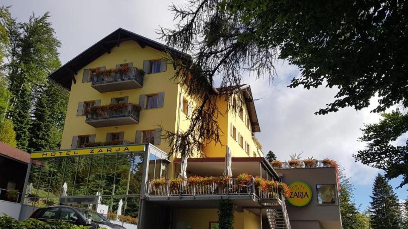 Hotel Zarja