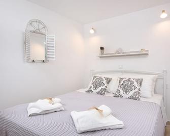 La Vecchia Bottega Del Nonno - Corfu - Corfú - Habitación