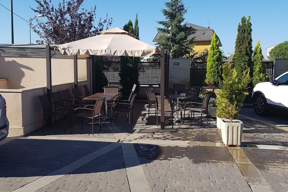 Hotel Entredos - Guijuelo - Binnenhof