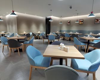 Home Inn Neo Hohhot Dazhao Temple - הוהוט - מסעדה