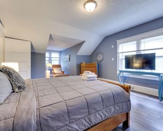 Historic Jacksonville Retreat about 2 Mi to Downtown! - Jacksonville - Bedroom