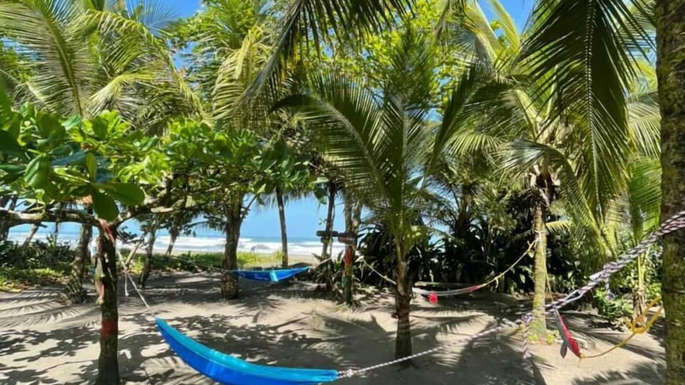 Hotel El Icaco Tortuguero