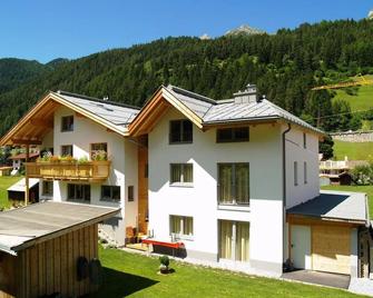 Ferienhaus Gundi - Pettneu Am Arlberg - Building