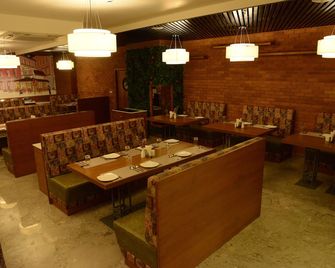 Lords Inn Jamnagar -Motikhavdi - Jamnagar - Restaurant