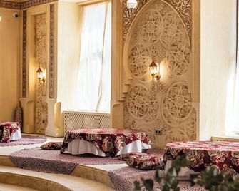 Alladin Capsule Hotel - Αλμάτι