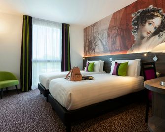 Hôtel Roi Soleil Prestige Plaisir - St Quentin - Plaisir - Bedroom