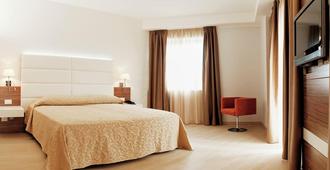 Shotel - San Giovanni Teatino - Chambre