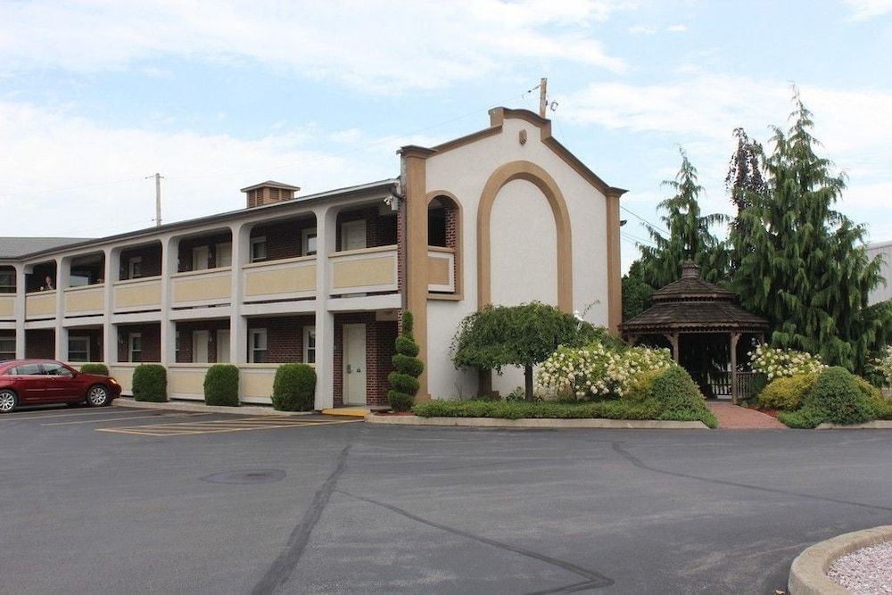 Aderi Hotel Lewisburg - Lewisburg - Building