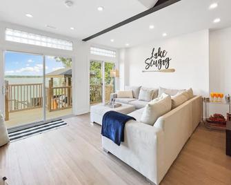 Modern Waterfront Luxury Lakehouse - 60 Min Gta - Nestleton - Sala de estar