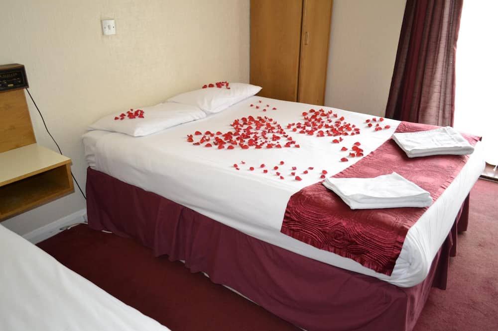 Cranbrook Hotel - Ilford