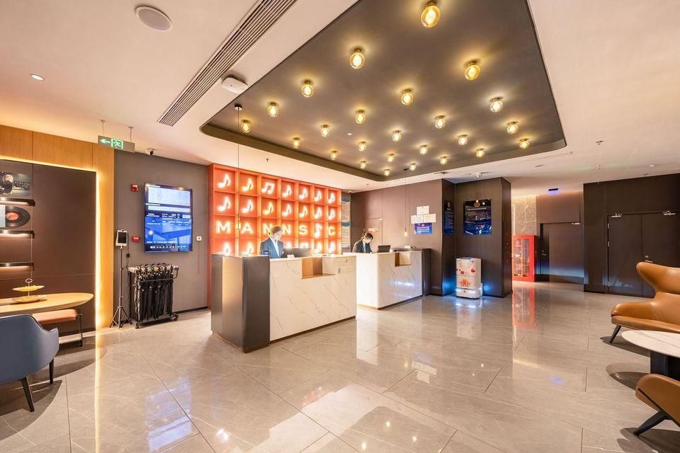 Manqu Hotel (Beijing Universal Resort Liyuan Subway Station Branch) - בייג'ין - לובי