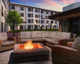 Doubletree By Hilton Colorado Springs - קולרדו ספרינגס - פטיו