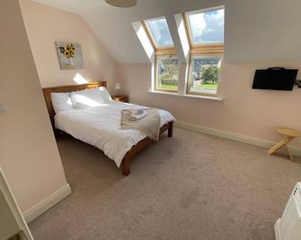 Sea Breeze Holiday Home - Enniscrone - Habitación