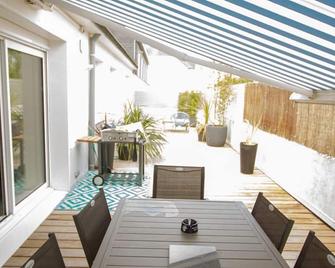 Beautiful spacious apartment with terrace - town center and 2 steps from the beaches - garage - Concarneau - Patio