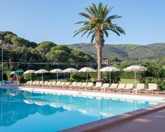 Residence Le Acacie - Capoliveri - Pool