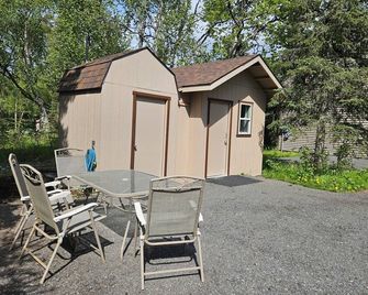 Little Cabin in Kenai, Alaska - Kenai - Patio