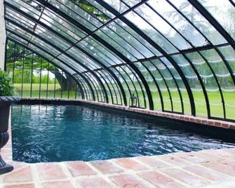 Quiet country house in the grounds of a château - Parigny-les-Vaux - Piscina