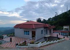 Blossom Spring Villa - Ooty - Building