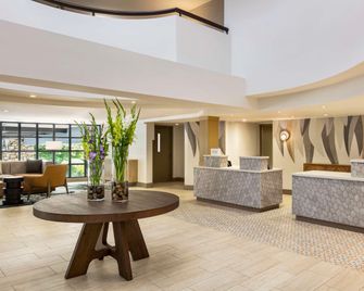 Hilton Garden Inn Monterey - Monterey - Hall d’entrée