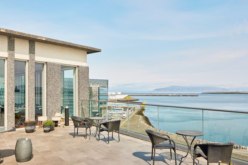 سنتر هوتلز أرنارفول - ريكيافيك - شرفة