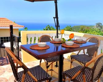 Takuma Boutique Hotel Rooms & Suites Jamaica - Montego Bay - Balkon