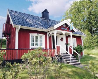 Awesome home in Ljungby with sauna - Ljungby - Building