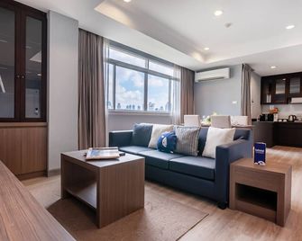 Kokotel Bangkok Dheva Thonglor - Bangkok - Living room