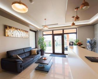 Hotel Galanta - Galanta - Living room