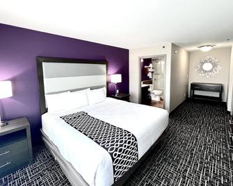 La Quinta Inn & Suites by Wyndham Pharr North McAllen - Pharr - Bedroom