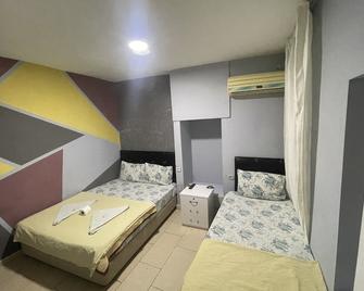 Ersoy Efe Pansiyon - Antalya - Schlafzimmer