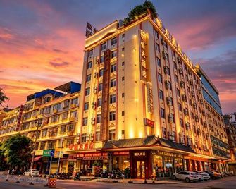 Heng Da Hotel (Yulin Railway Station Zhongyaogang) - Yulin - Building