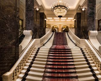 Intercontinental Hotels Phoenicia Beirut By IHG - ביירות - בניין