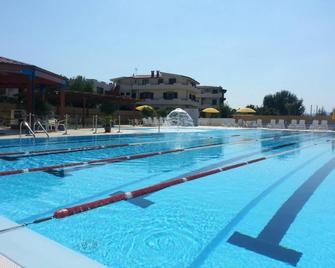 Hotel Il Platano - Orotelli - Pool