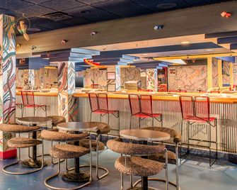 Quality Inn & Conference Center - Springfield - Bar