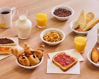 Premiere Classe Valenciennes Ouest Petite Foret - Петіт-Форе - Їдальня