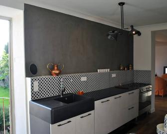 Maison19 th, atypical and contemporary, Brittany Romantic - Hédé - Cocina