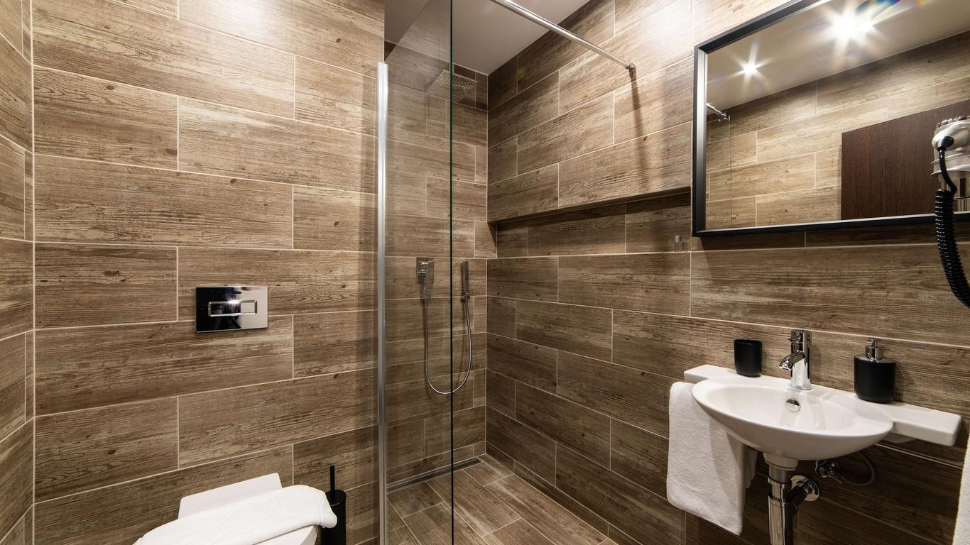 إنتر هوتل تاترا