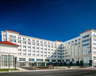 Hotel Madison & Shenandoah Conference Ctr. - Harrisonburg - Building