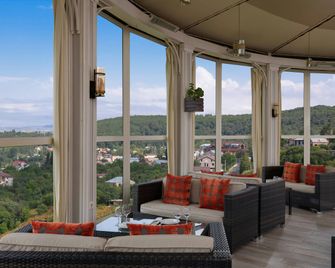 Marriott Tsaghkadzor Hotel - Tsaghkadzor - Obývací pokoj