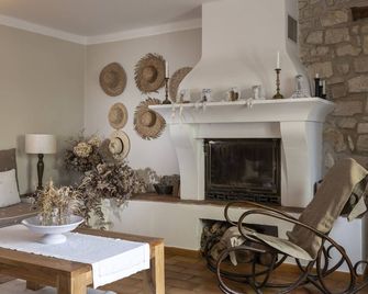 Domaine du Moulin de Villefranche - Pernes-les-Fontaines - Dining room