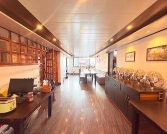 Hotel Amaira Darjeeling - Darjeeling - Recepce