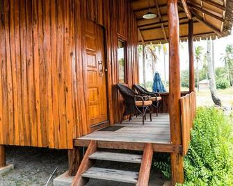 Trc Bintan Resort - Lagoi - Innenhof