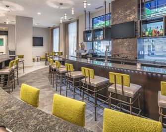 Springhill Suites Seattle Downtown - Seattle - Bar