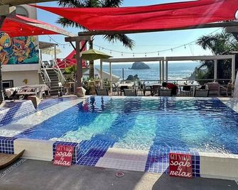 Villa Aikia (Adults Suites A/C) - Zipolite - Zwembad