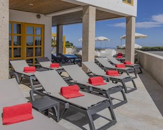 Hotel Serra Da Estrela - Covilhã - Balcony