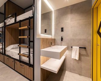 Petit Hostel La Latina - Madrid