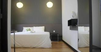 Fuller Hotel - Alor Setar - Bedroom
