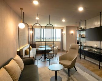 Hilton Mexico City Airport - Mexico by - Stue